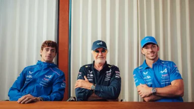 Franco Colapinto and Pierre Gasly together with Flavio Briatore at Alpine, photographed during a team moment confirming both drivers remain with the team.