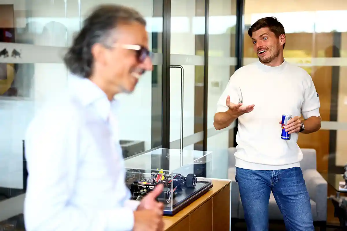 Verstappen signs new Red Bull deal at the Dutch GP