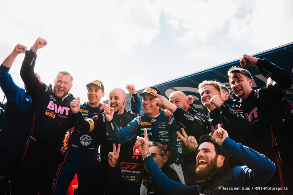 Vermeulen and Green win the Barcelona finale for Emil Frey Racing