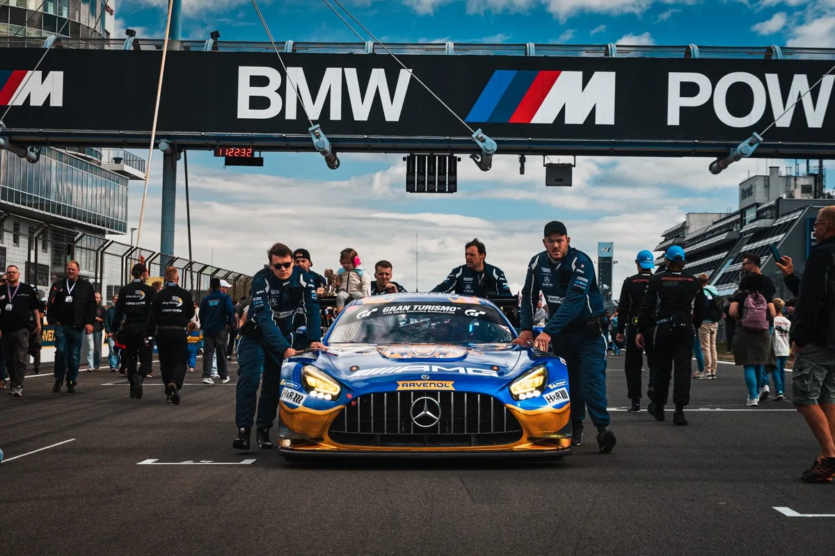 Fans on the grid at the Nürburgring